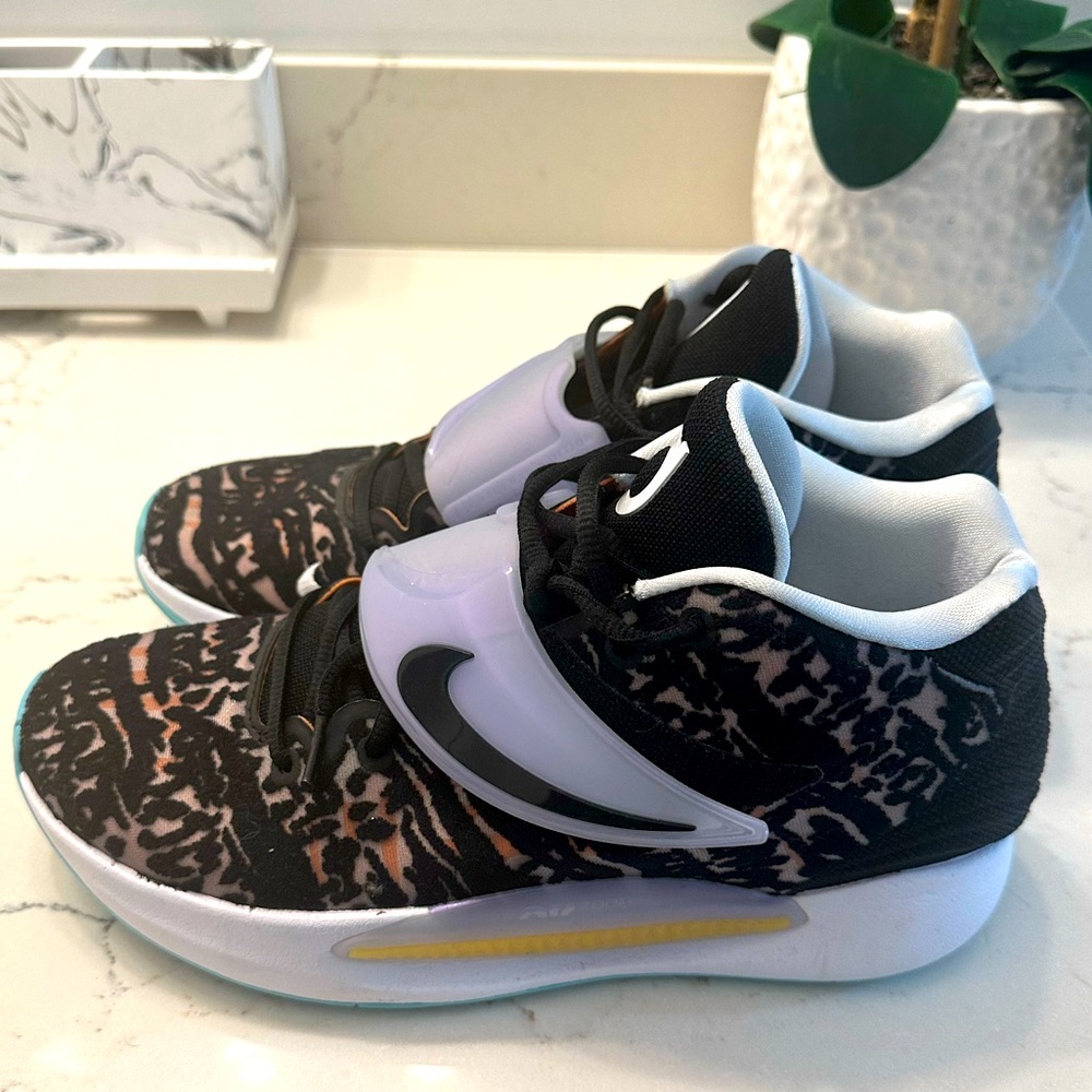 KD 14 Floral